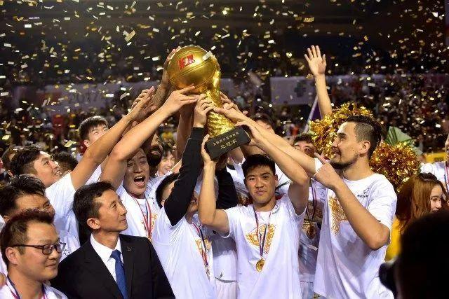 哈登三双快船力克公牛 黄蜂胜篮网终结6连败