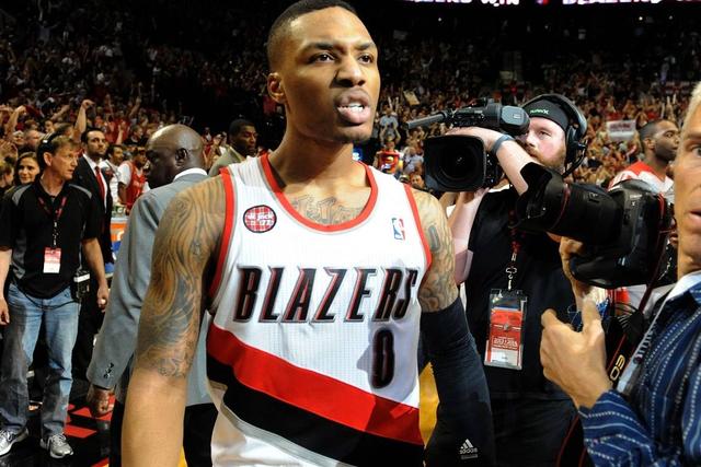 王哲林谈世界杯:上场就全力以赴 这是我的工作